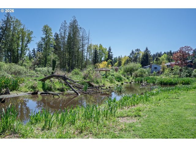 6031 Se ALDERCREST Rd, Milwaukie, OR 97267