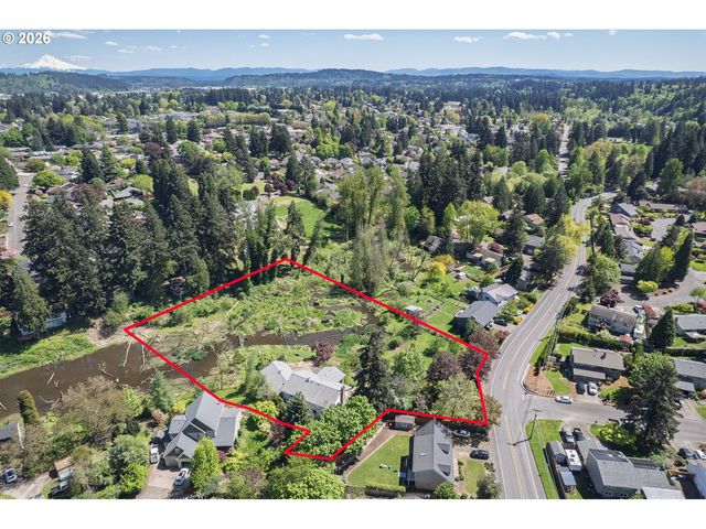 6031 Se ALDERCREST Rd, Milwaukie, OR 97267