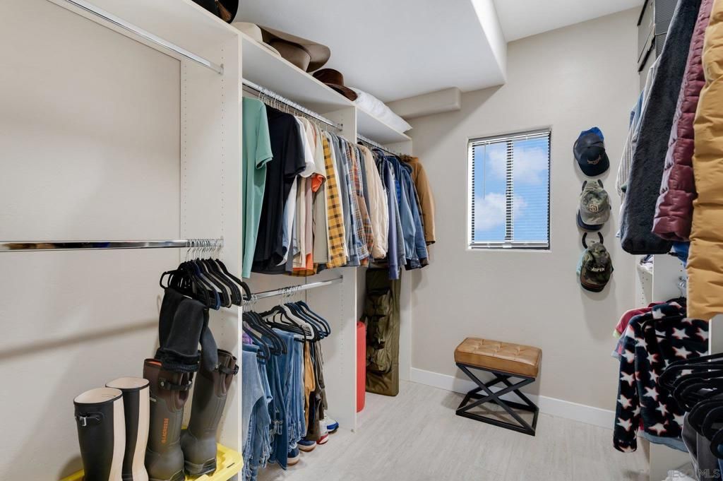 Image 24 of property listing at 17287 Oak Hollow Road, Ramona, CA 92065