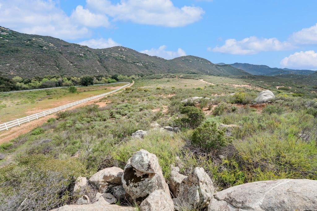 Image 46 of property listing at 17287 Oak Hollow Road, Ramona, CA 92065