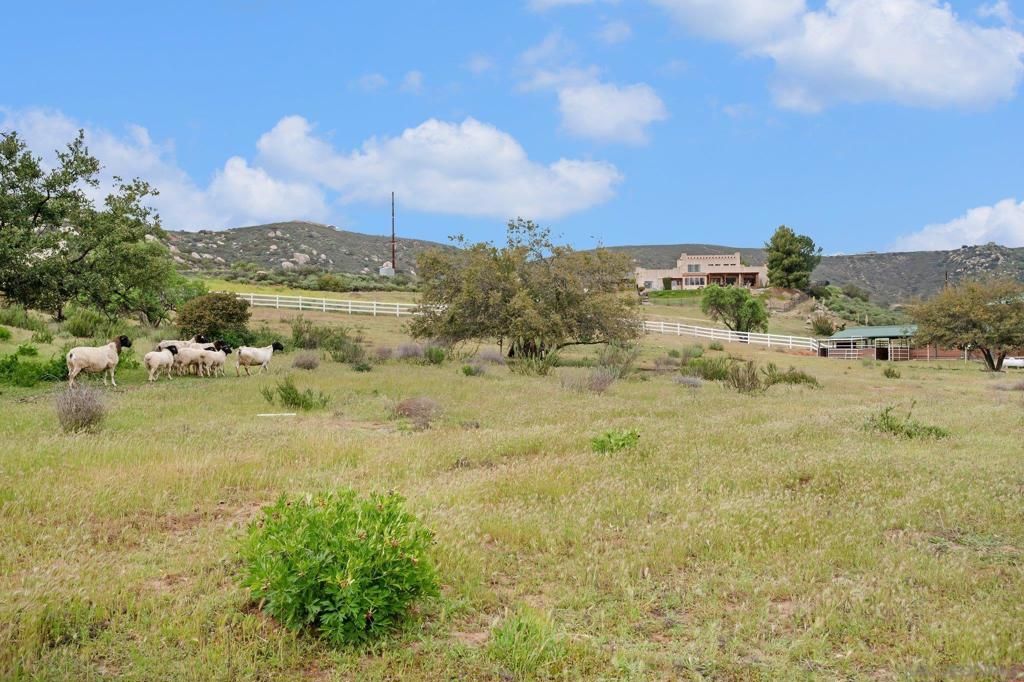 Image 49 of property listing at 17287 Oak Hollow Road, Ramona, CA 92065