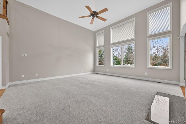 57165 Willow Ridge Boulevard, Washington Township, MI 48094