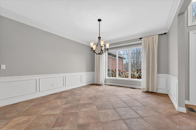 57165 Willow Ridge Boulevard, Washington Township, MI 48094