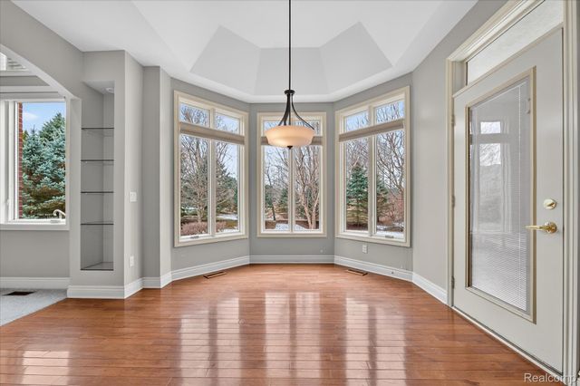 57165 Willow Ridge Boulevard, Washington Township, MI 48094