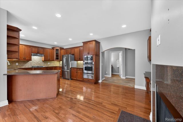 57165 Willow Ridge Boulevard, Washington Township, MI 48094