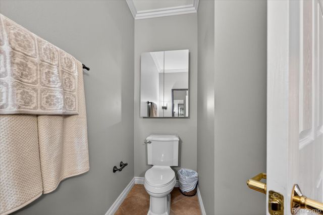 57165 Willow Ridge Boulevard, Washington Township, MI 48094