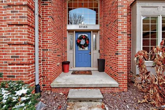 57165 Willow Ridge Boulevard, Washington Township, MI 48094