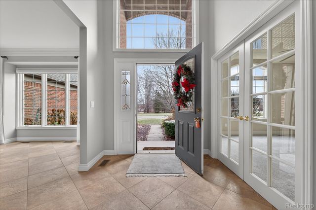 57165 Willow Ridge Boulevard, Washington Township, MI 48094