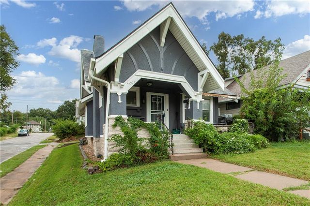 4201 Prospect Avenue, Kansas City, MO 64130