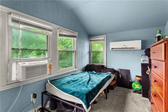 4201 Prospect Avenue, Kansas City, MO 64130