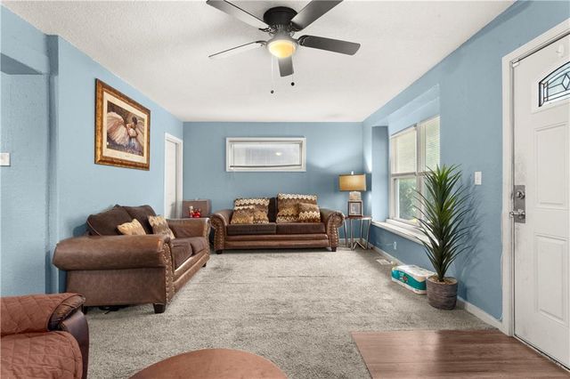 4201 Prospect Avenue, Kansas City, MO 64130