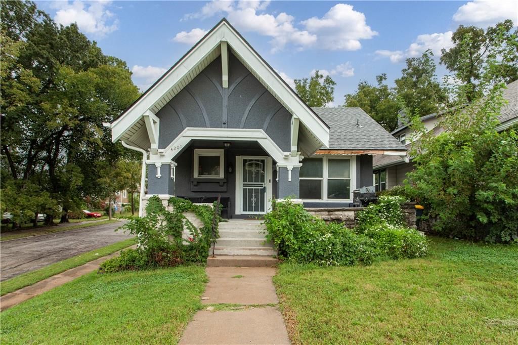 4201 Prospect Avenue, Kansas City, MO 64130