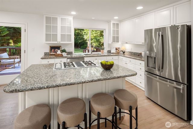21728 NE 81st Street, Redmond, WA 98053