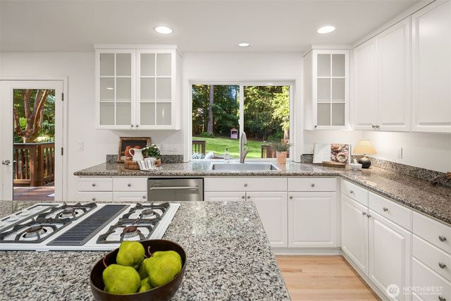 21728 NE 81st Street, Redmond, WA 98053