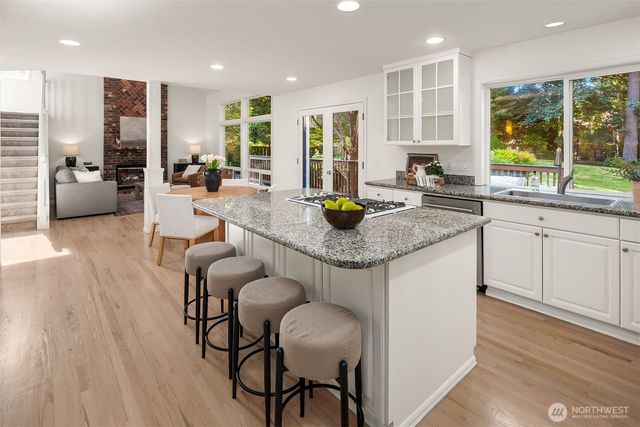 21728 NE 81st Street, Redmond, WA 98053