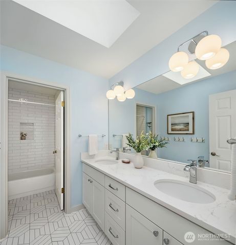 21728 NE 81st Street, Redmond, WA 98053
