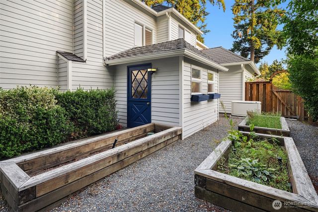 21728 NE 81st Street, Redmond, WA 98053