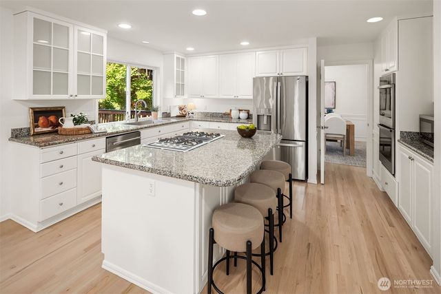 21728 NE 81st Street, Redmond, WA 98053