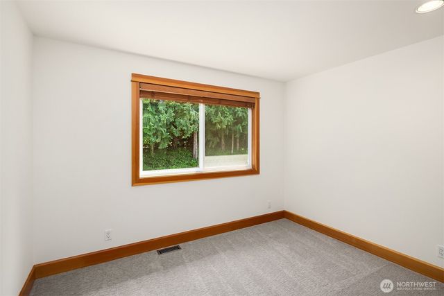 33306 SE 52nd Street, Fall City, WA 98024