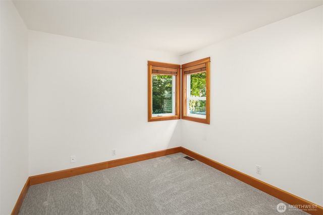 33306 SE 52nd Street, Fall City, WA 98024