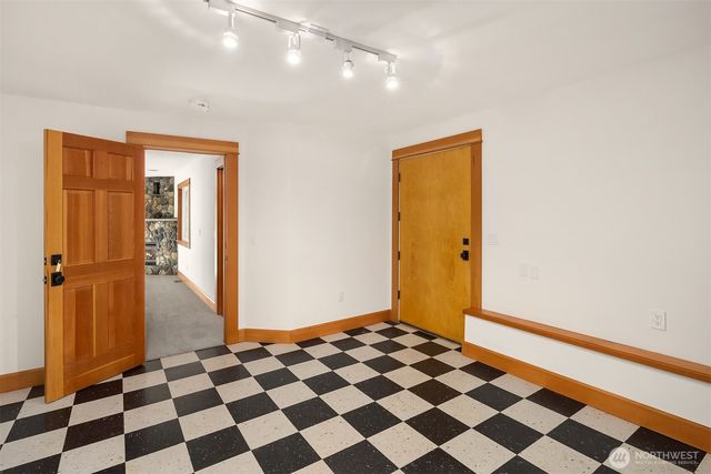 33306 SE 52nd Street, Fall City, WA 98024