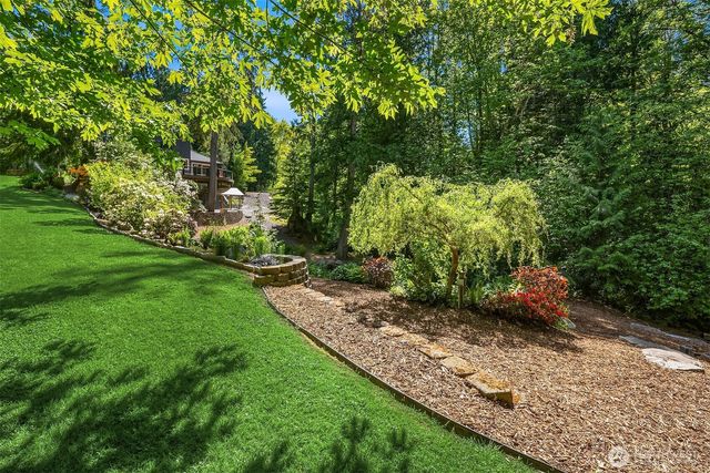 33306 SE 52nd Street, Fall City, WA 98024