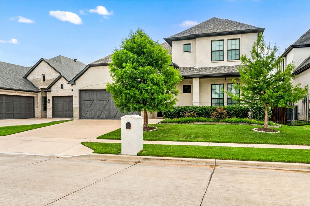 7616 Ira Drive, North Richland Hills, TX 76182