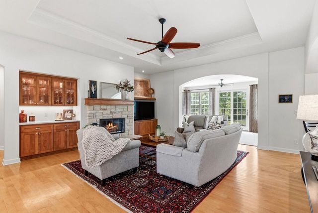 129 Preserve COURT, Grafton, WI 53024