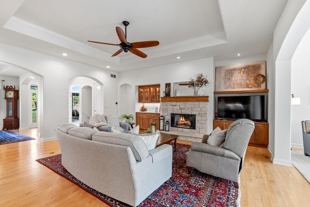 129 Preserve COURT, Grafton, WI 53024