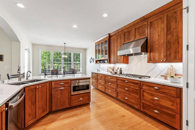 129 Preserve COURT, Grafton, WI 53024