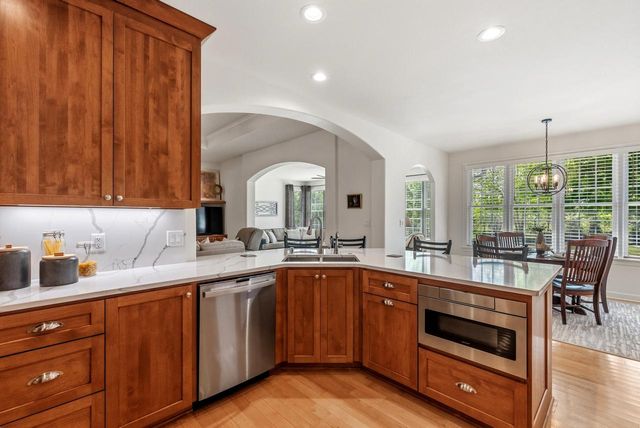 129 Preserve COURT, Grafton, WI 53024