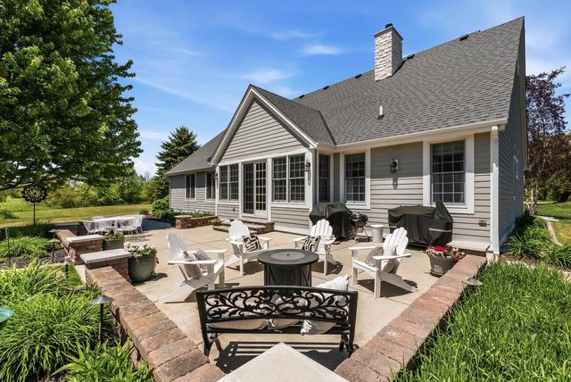 129 Preserve COURT, Grafton, WI 53024