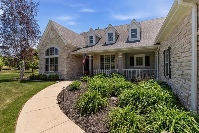 129 Preserve COURT, Grafton, WI 53024