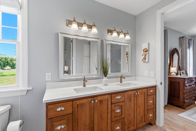 129 Preserve COURT, Grafton, WI 53024