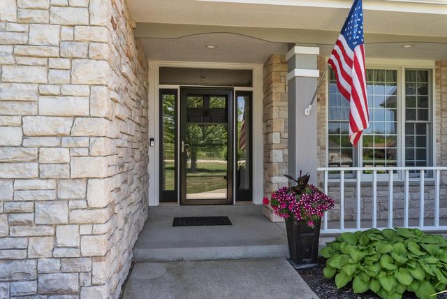 129 Preserve COURT, Grafton, WI 53024
