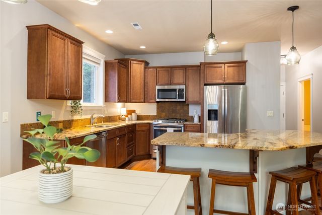 206 Dalan Place, La Conner, WA 98257