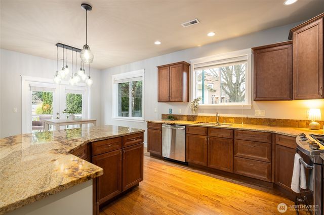 206 Dalan Place, La Conner, WA 98257