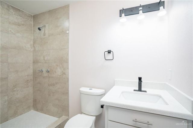 218 W Eller Avenue, Pharr, TX 78577