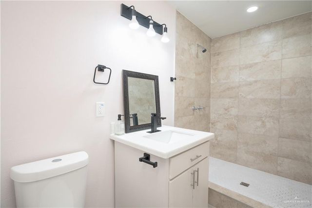 218 W Eller Avenue, Pharr, TX 78577