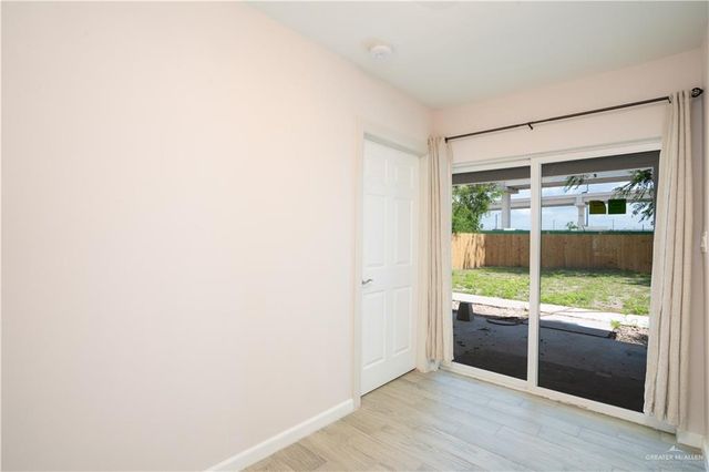 218 W Eller Avenue, Pharr, TX 78577