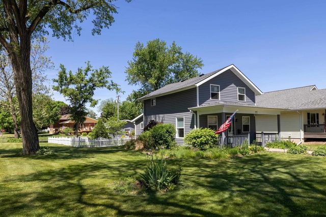 903 Vine Street, Wisconsin Dells, WI 53965