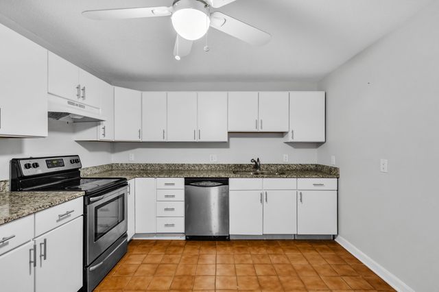 10 Wrentham Rd 108, Worcester, MA 01602