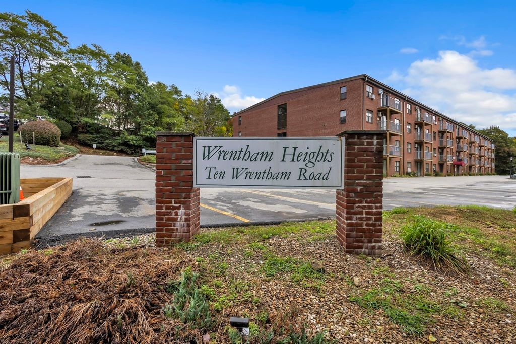 10 Wrentham Rd 108, Worcester, MA 01602