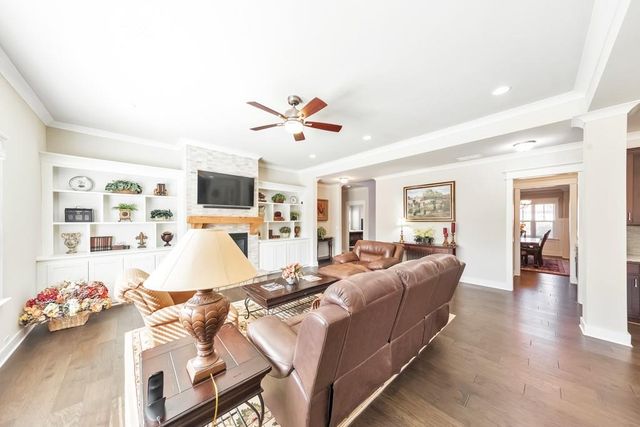 504 Taymack Farm Court, Woodstock, GA 30188