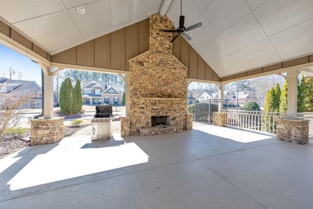 504 Taymack Farm Court, Woodstock, GA 30188