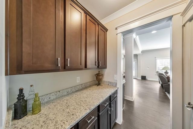 504 Taymack Farm Court, Woodstock, GA 30188