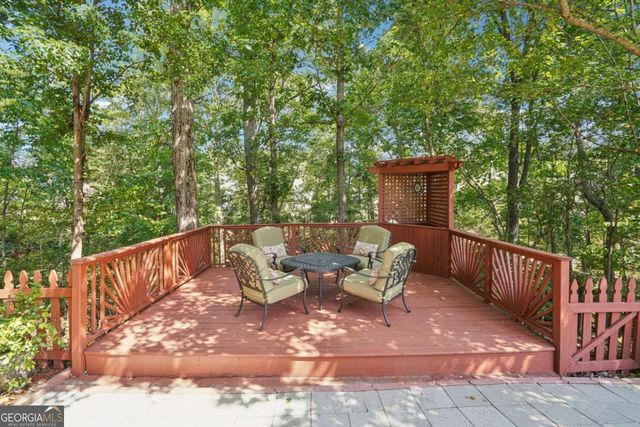 715 Moonlight Way, Suwanee, GA 30024