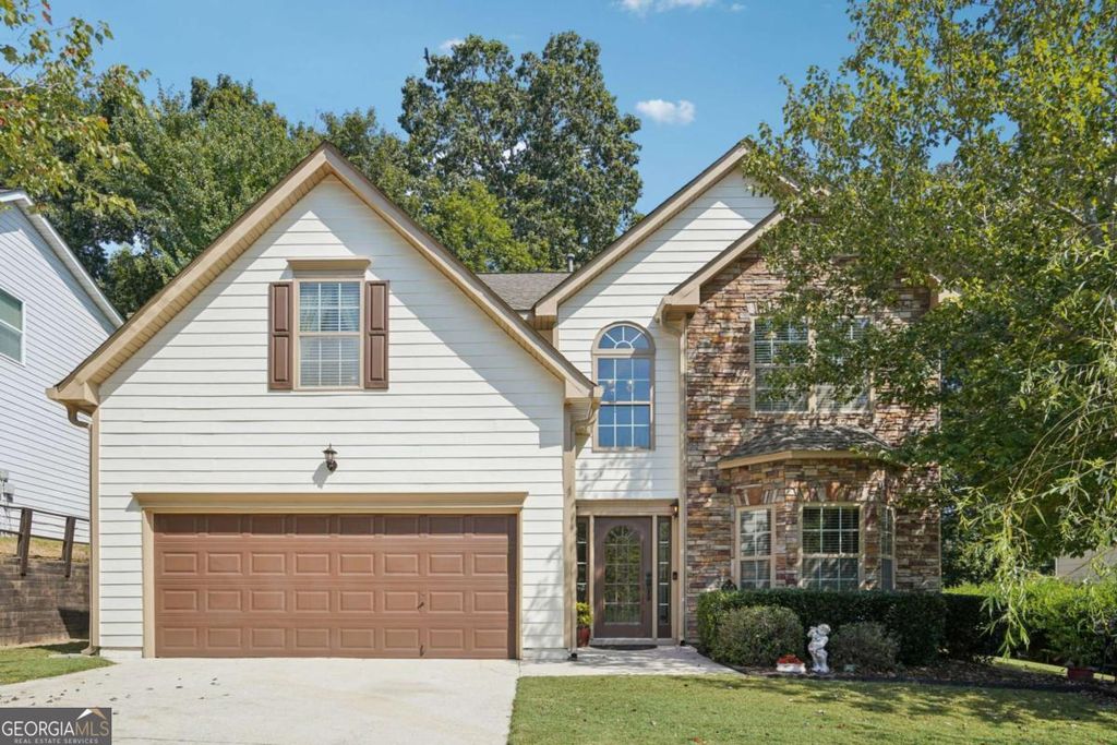 715 Moonlight Way, Suwanee, GA 30024