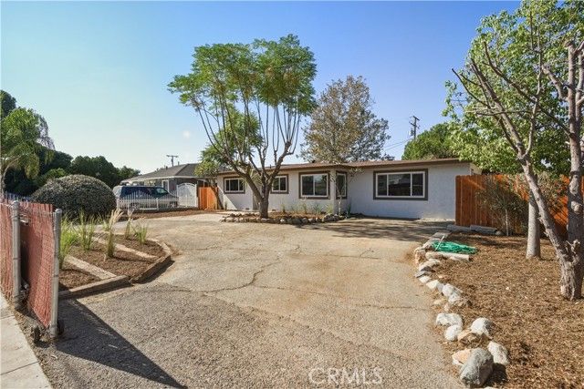 618 S Estudillo Avenue, San Jacinto, CA 92583