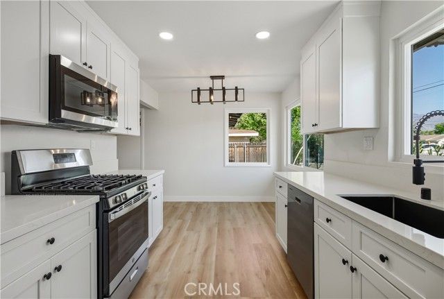 618 S Estudillo Avenue, San Jacinto, CA 92583